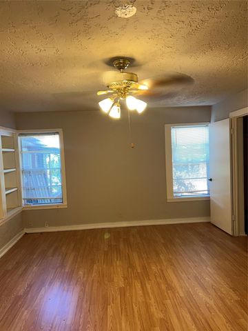 411 E Alabama Street, Wharton, TX 77488