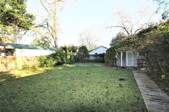 411 E Alabama Street, Wharton, TX 77488