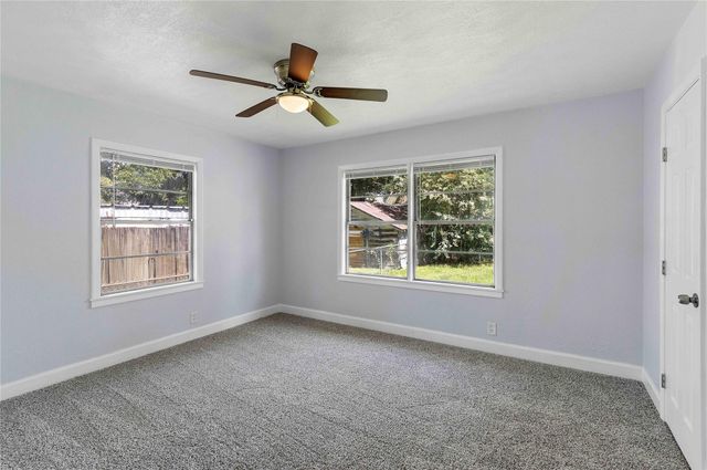 515 2nd Street, Humble, TX 77338