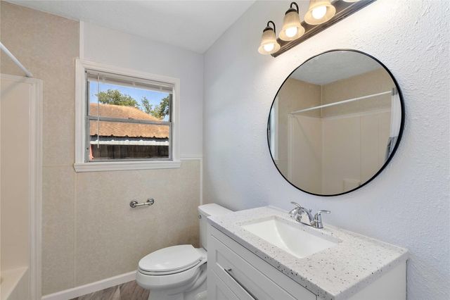 515 2nd Street, Humble, TX 77338