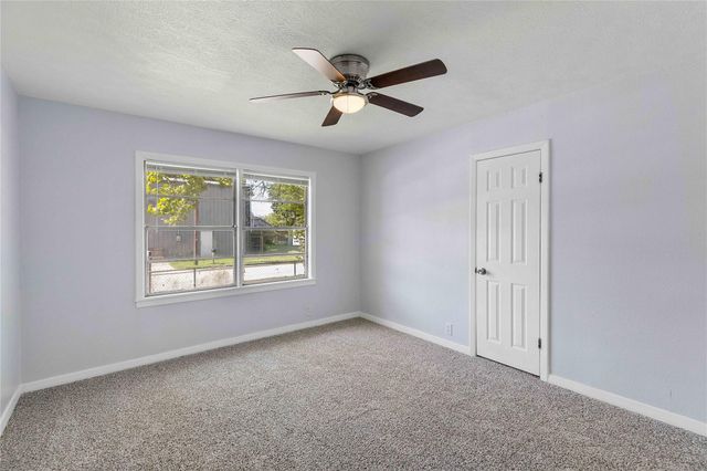 515 2nd Street, Humble, TX 77338