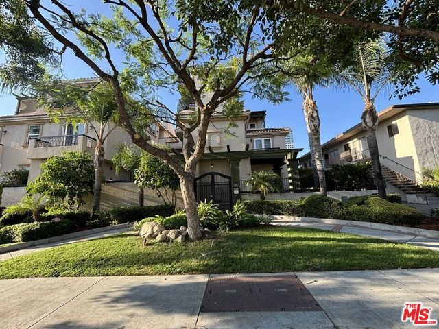 333 Milford Street 302, Glendale, CA 91203