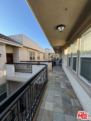333 Milford Street 302, Glendale, CA 91203