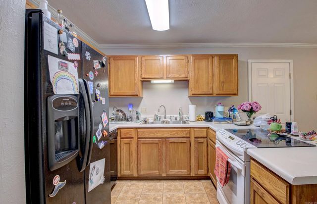 275 Helen, Conway, AR 72034