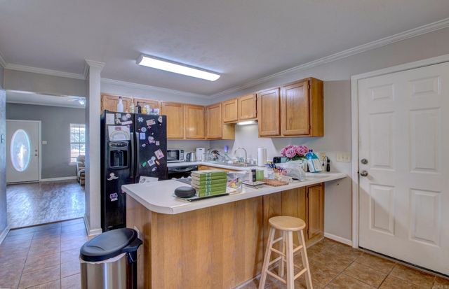275 Helen, Conway, AR 72034