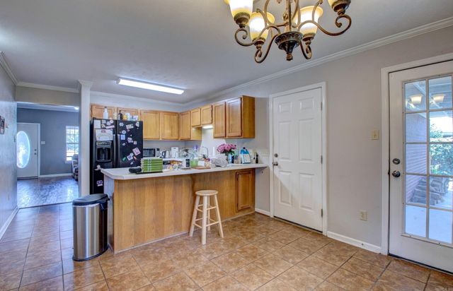 275 Helen, Conway, AR 72034