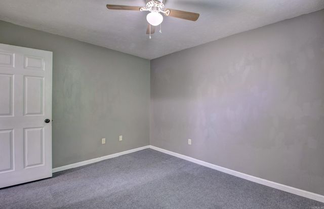 275 Helen, Conway, AR 72034