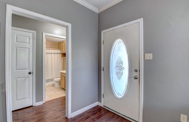 275 Helen, Conway, AR 72034