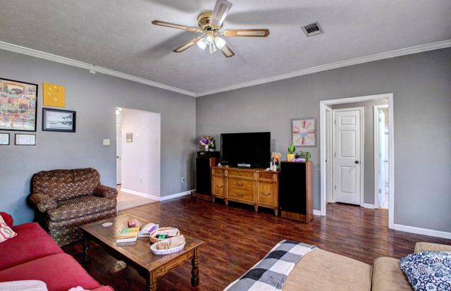 275 Helen, Conway, AR 72034