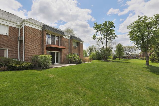 10385 Dearlove Road 1K, Glenview, IL 60025