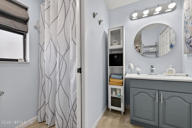 4 BLAKEVIEW Court, Palm Coast, FL 32137