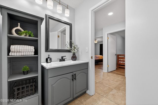 4 BLAKEVIEW Court, Palm Coast, FL 32137