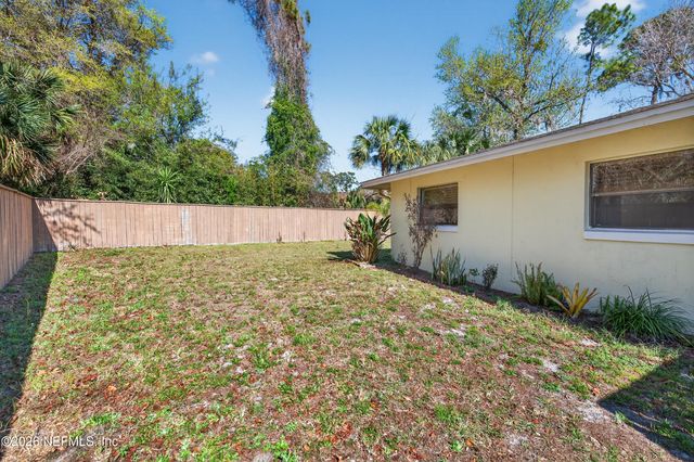 4 BLAKEVIEW Court, Palm Coast, FL 32137