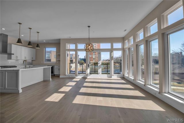272 Lakefront Boulevard, Buffalo, NY 14202