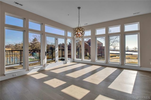 272 Lakefront Boulevard, Buffalo, NY 14202