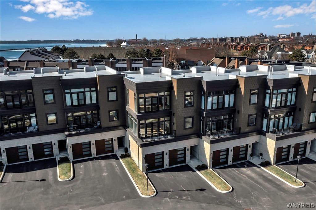 272 Lakefront Boulevard, Buffalo, NY 14202