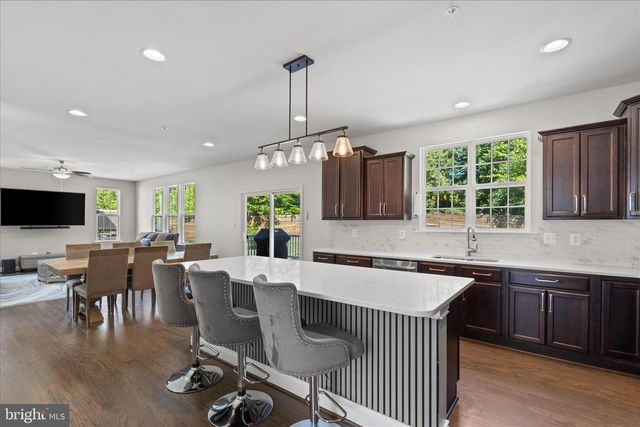 9610 PATUXENT OVERLOOK DR, Laurel, MD 20723