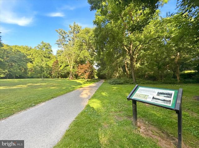 9610 PATUXENT OVERLOOK DR, Laurel, MD 20723