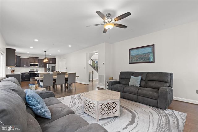 9610 PATUXENT OVERLOOK DR, Laurel, MD 20723