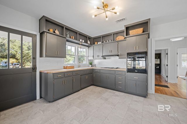 25121 State Street, Elberta, AL 36530