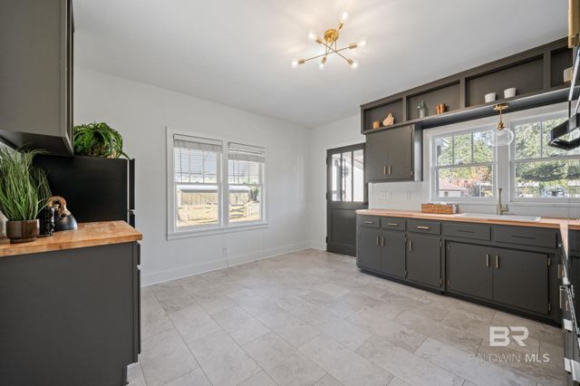 25121 State Street, Elberta, AL 36530