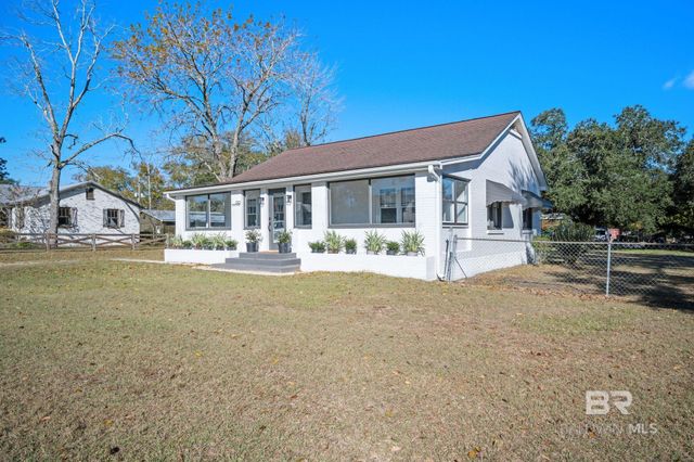 25121 State Street, Elberta, AL 36530