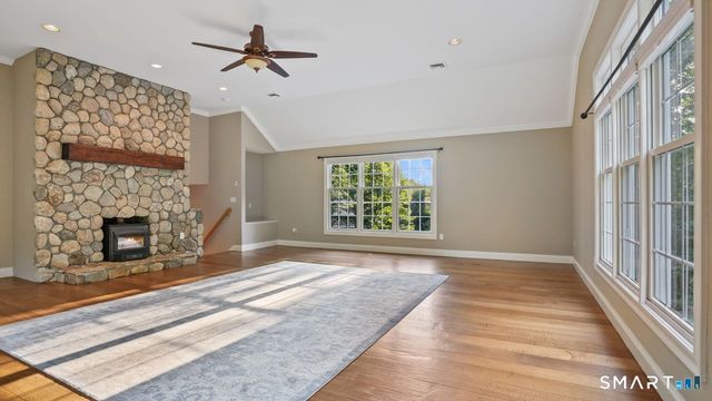 32 Pine Tree Hill Road, Newtown, CT 06470