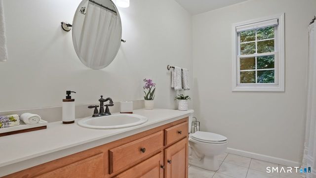 32 Pine Tree Hill Road, Newtown, CT 06470