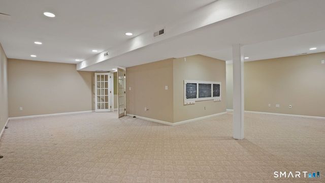 32 Pine Tree Hill Road, Newtown, CT 06470