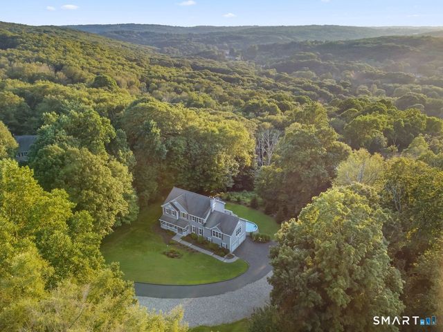 32 Pine Tree Hill Road, Newtown, CT 06470
