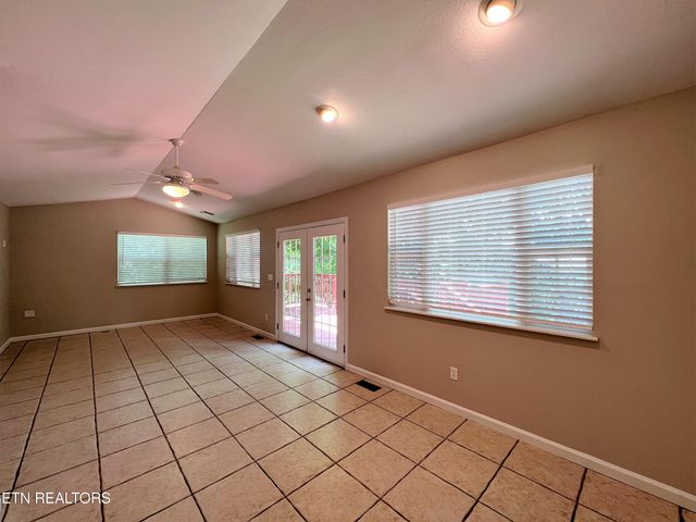 6017 Tennyson Drive, Knoxville, TN 37909