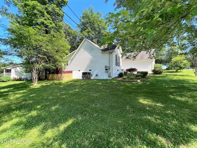 6017 Tennyson Drive, Knoxville, TN 37909