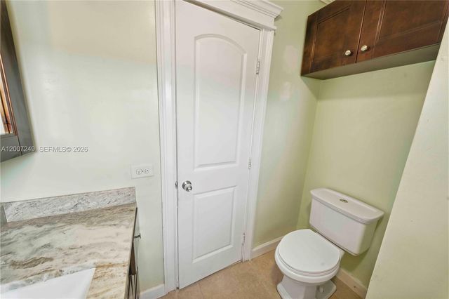 2724 Acapulco Dr, Miramar, FL 33023