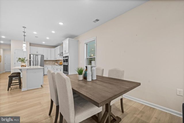 6266 ZINNIA LN, Haymarket, VA 20169