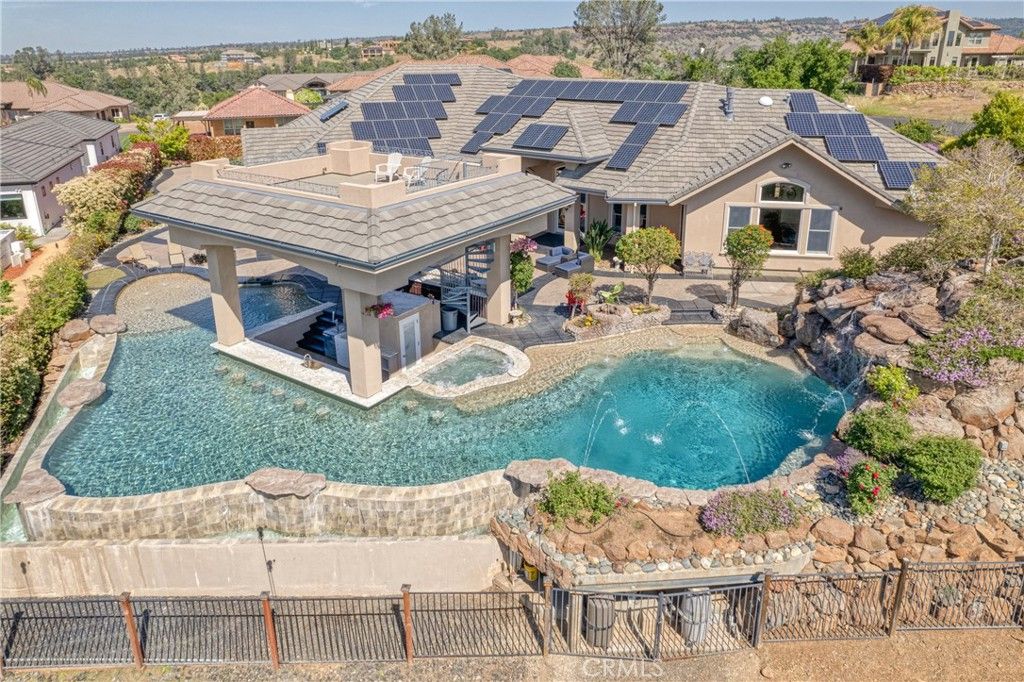 Image 3 of property listing at 25 Horizon Point Court, Chico, CA 95928