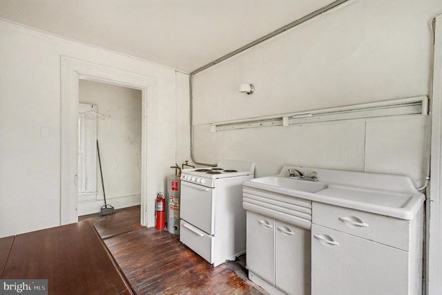 900 FICKLEN RD, Fredericksburg, VA 22405