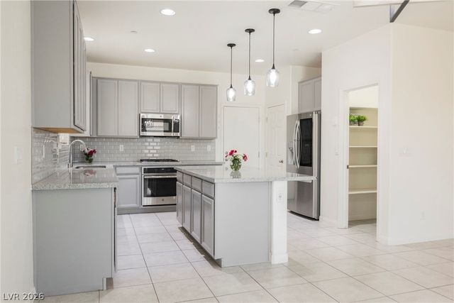 361 Espressivo Street, Las Vegas, NV 89011