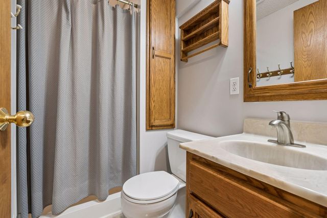 8584 Pinehurst Alcove, Woodbury, MN 55125