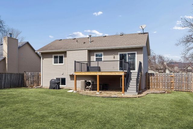 8584 Pinehurst Alcove, Woodbury, MN 55125