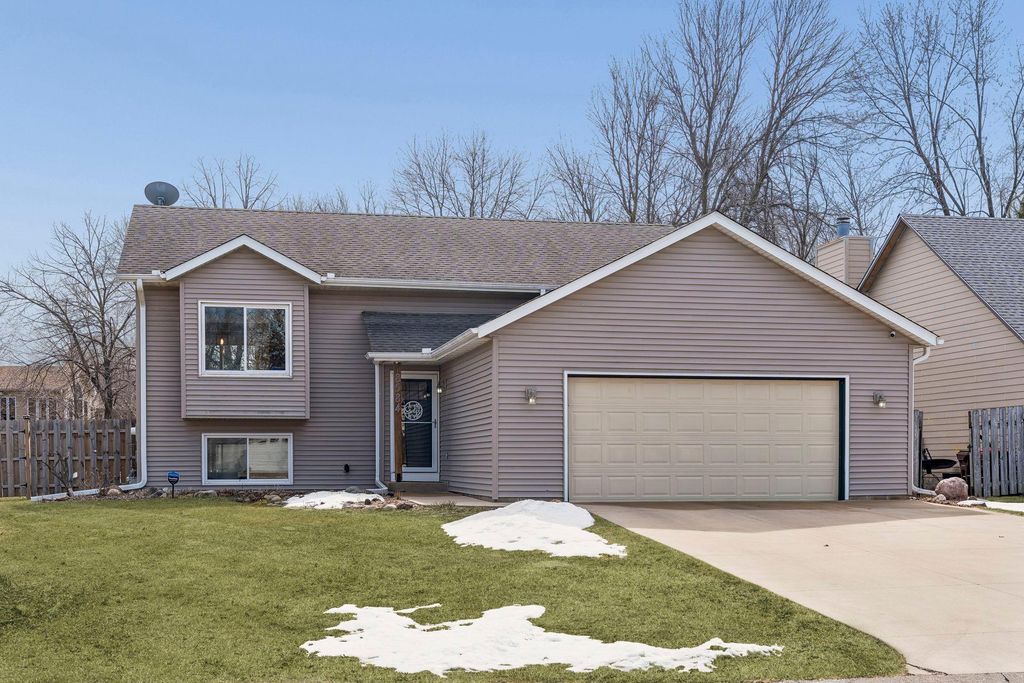 8584 Pinehurst Alcove, Woodbury, MN 55125