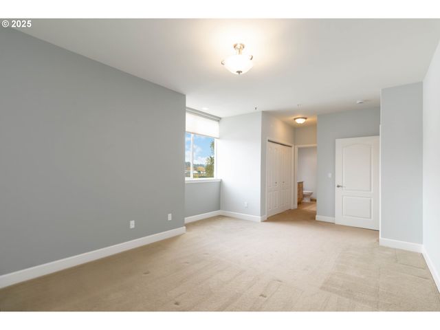 1548 RIVER Rd 302, Longview, WA 98632