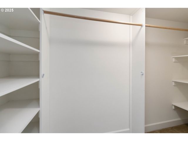 1548 RIVER Rd 302, Longview, WA 98632