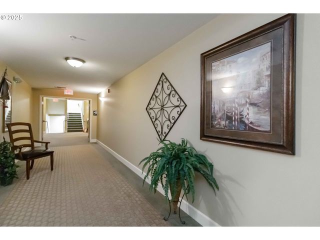 1548 RIVER Rd 302, Longview, WA 98632