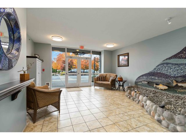 1548 RIVER Rd 302, Longview, WA 98632