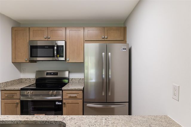 835 18th Street 403, Vero Beach, FL 32960