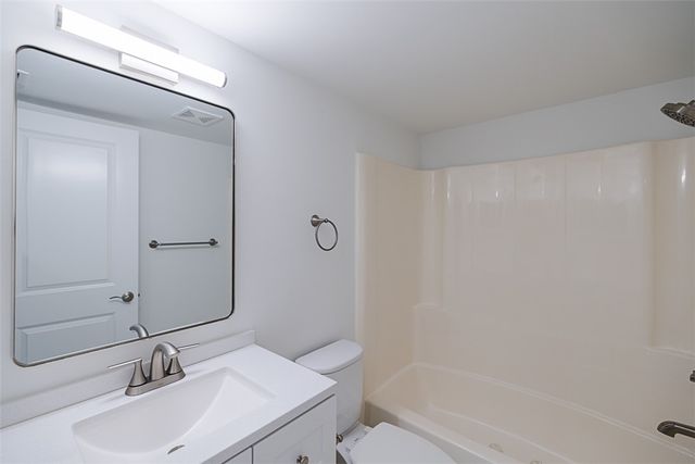 835 18th Street 403, Vero Beach, FL 32960