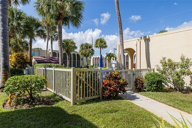 835 18th Street 403, Vero Beach, FL 32960