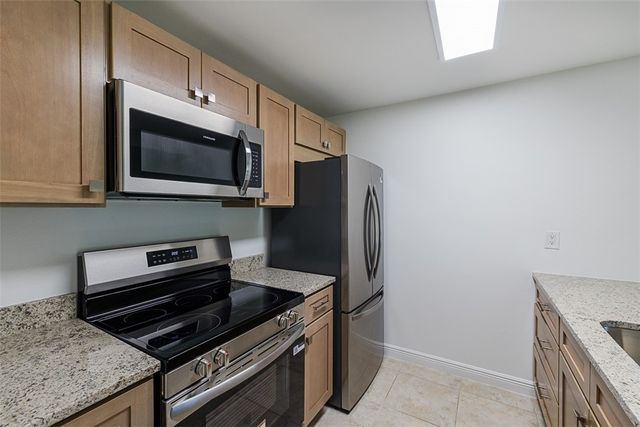 835 18th Street 403, Vero Beach, FL 32960