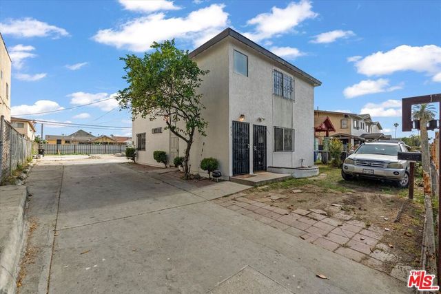 633 W 75th Street, Los Angeles, CA 90044