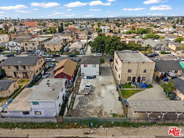 633 W 75th Street, Los Angeles, CA 90044
